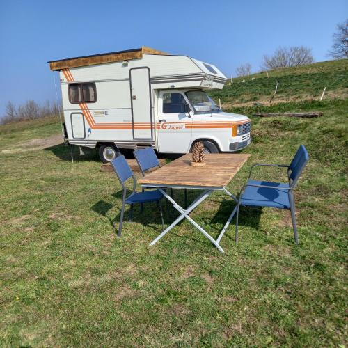 Camping car vintage : Campings proche de Saint-Romain-de-Lerps