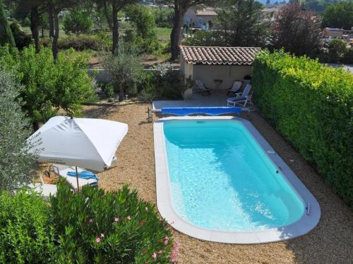 Attractive villa in Vaison-la-Romaine with private pool : Maisons de vacances proche de Saint-Romain-en-Viennois