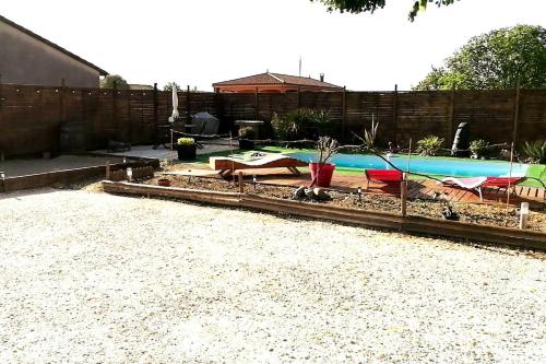 Appartement d'une chambre avec piscine partagee terrasse amenagee et wifi a Montech : Appartements proche de Bourret