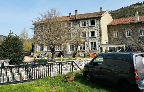 HL Hotel de la Loire : Hotels proche de Salettes