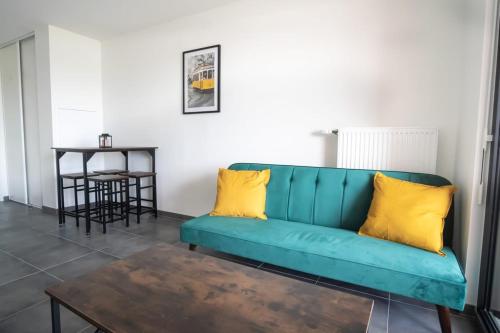 GuestReady - Modern Comfort in the Heart of Nancy : Appartements proche de Maxéville