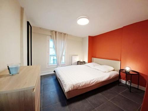 Appartement cosy au centre-ville : Appartements proche de Saint-Lubin-des-Joncherets