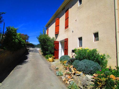 Maison de 3 chambres avec jardin clos et wifi a Tournissan : Maisons de vacances proche de Saint-Martin-des-Puits
