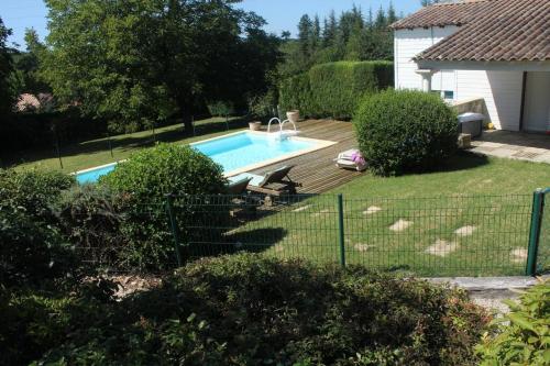 Nouveauté 2023, Périgueux, maison avec piscine : Maisons de vacances proche de Notre-Dame-de-Sanilhac
