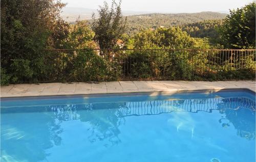 Amazing Home In Mercuer With Outdoor Swimming Pool, Wifi And 1 Bedrooms : Maisons de vacances proche de Prunet