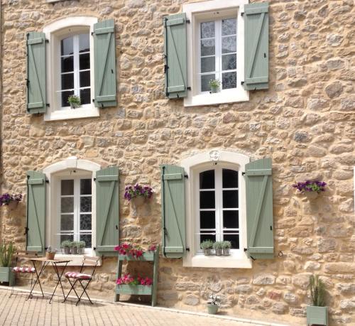 Maison de L'Amour Apartment Chardonnay : Appartements proche de Saint-Jean-de-Minervois