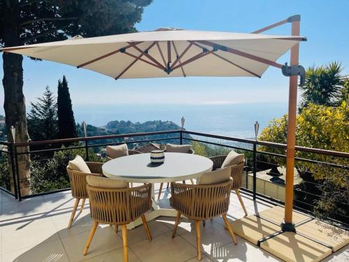 Villa Luxe vue Mer & Monte-Carlo : Villas proche de Peille