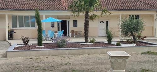 gîte résidence de la fontaine à Compreignac : Maisons de vacances proche d'Ambazac