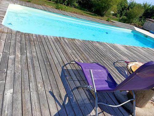 Villa de 4 chambres avec piscine privee jardin amenage et wifi a Caumont : Villas proche de Blasimon