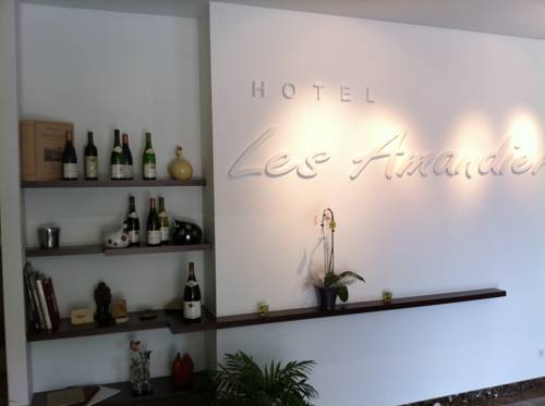 Hotel Les Amandiers : Hotels proche de Saint-Jean-de-Muzols