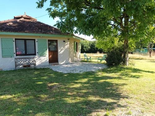 L-Octogon - countryside retreat with easy access. : Appartements proche de Linazay