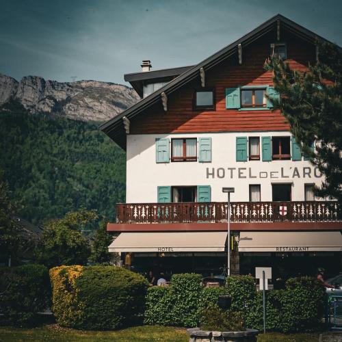 Hôtel Restaurant Arcalod : Hotels proche de Montmin