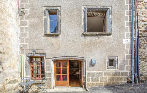 Awesome Apartment In Saint-chely-daubrac With 2 Bedrooms : Appartements proche de Cassuéjouls