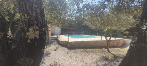 Villa Dervonnae, la Provence à l'ombre des Chênes : Appartements proche de Barjols