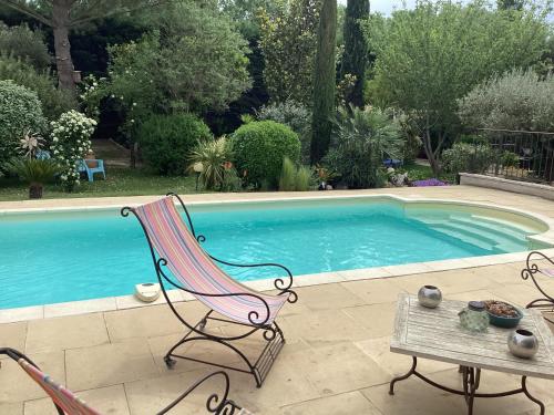 Studio en Provence avec piscine : Appartements proche de Graveson