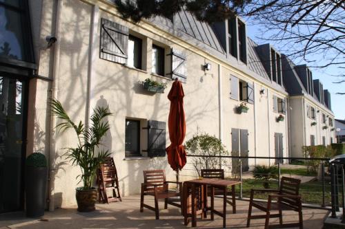 Kyriad Argenteuil : Hotels proche de Cergy