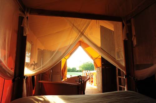 Kimaro Farmhouse : Tentes de luxe proche de Dompierre-sur-Nièvre