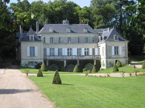 Chambres d'Hôtes Le Château de la Plante : B&B / Chambres d'hotes proche de Saint-Sauveur