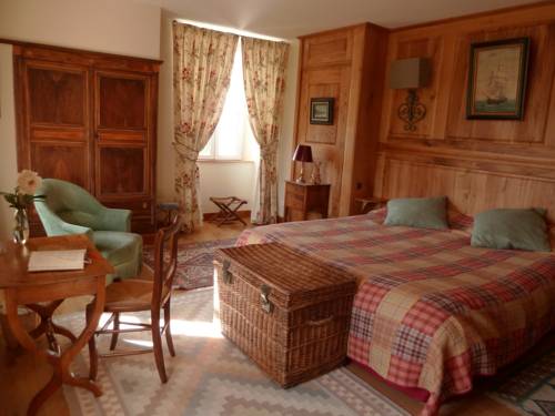 Chambres d'Hôtes du Hameau Les Brunes : B&B / Chambres d'hotes proche de Montrozier