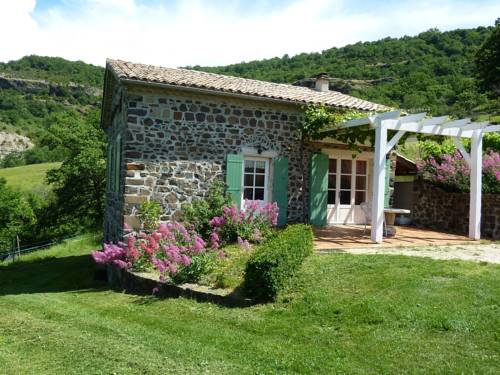 Beautiful Holiday Home in Saint Pons near Forest : Maisons de vacances proche d'Aubignas