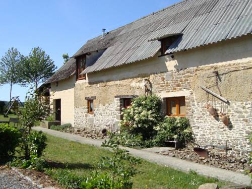 Rustic Holiday Home in Normandy France with Garden : Maisons de vacances proche de Beaucoudray