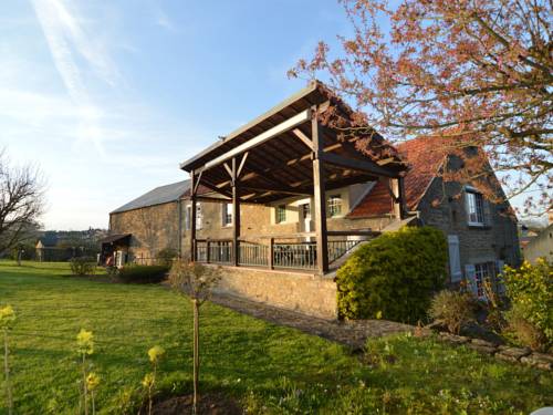 Modern Holiday Home in Vault de Lugny with Meadow View : Maisons de vacances proche d'Asnières-sous-Bois