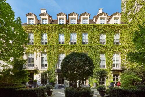 Le Pavillon de la Reine & Spa - Small Luxury Hotels of the World : Hotels proche du 11e Arrondissement de Paris
