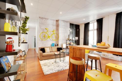 Sweet Inn - Ponthieu V : Appartements proche du 8e Arrondissement de Paris