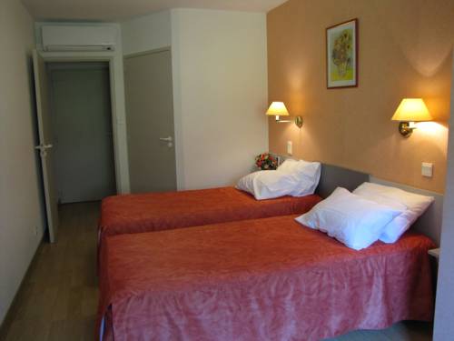 Hotel Chante-Perdrix : Hotels proche de Saint-Étienne-du-Valdonnez