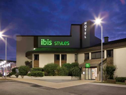 ibis Styles Niort Poitou Charentes : Hotels proche de Les Fosses