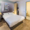 Hotels B&B HOTEL Rennes Ouest Villejean : photos des chambres