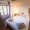 Maisons de vacances La Demeure de Cybele - Gite de charme pour 10 personnes en Drome Provenccale : photos des chambres