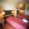 Hotels Premiere Classe Lisieux : photos des chambres