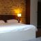 Hotels The Originals City, Hotel Le Coeur d'Or, Sedan Est (Inter-Hotel) : photos des chambres