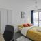 Appartements Chic apart with parking and balcony : photos des chambres