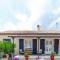 Maisons de vacances Beautiful holiday home in Roquebrun with swimming pool : photos des chambres