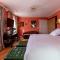 Hotels Chateau de Fiac - Luxurious Hotel & Spa : photos des chambres