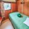 Maisons de vacances Nice home in Ferrires-Poussarou with 2 Bedrooms : photos des chambres