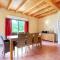 Maisons de vacances Charming holiday home in Lacapelle-Marival with terrace : photos des chambres