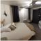 Appartements Appartement jacuzzi Gold&Night : photos des chambres