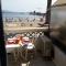 Appartements French Riviera 1 bedroom on the beach facing Cannes : photos des chambres
