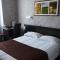 Hotels Logis Hostellerie des Ducs : photos des chambres