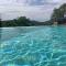 Villas Villa Jean-Pierre. Infinity pool and view in Tourrettes-sur-Loup : photos des chambres
