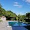 Maisons de vacances Mas de la Treille avec piscine, jardin et calme : photos des chambres