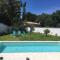 Maisons de vacances Villa avec piscine, a la campagne !!! : photos des chambres