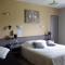 Hotels Hotel Le Chatelet logis : photos des chambres