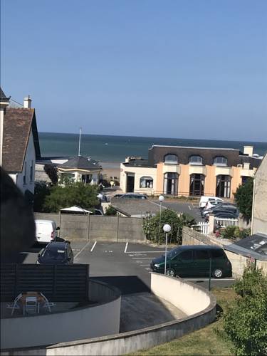 HOTEL LION-SUR-MER : Réservation hôtels Lion-sur-Mer 14780