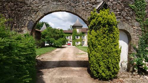 Pierre Deluen Domaine de la Grange de Quaire : B&B / Chambres d'hotes proche de Chassenon