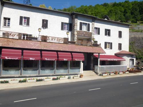 Hôtel Restaurant Le Pain de Sucre : Hotels proche de Saint-Arcons-d'Allier