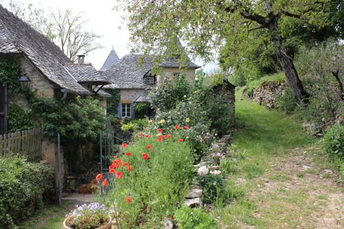 Les Terrasses de Labade Chambres d'hôtes : B&B / Chambres d'hotes proche de Saint-Côme-d'Olt